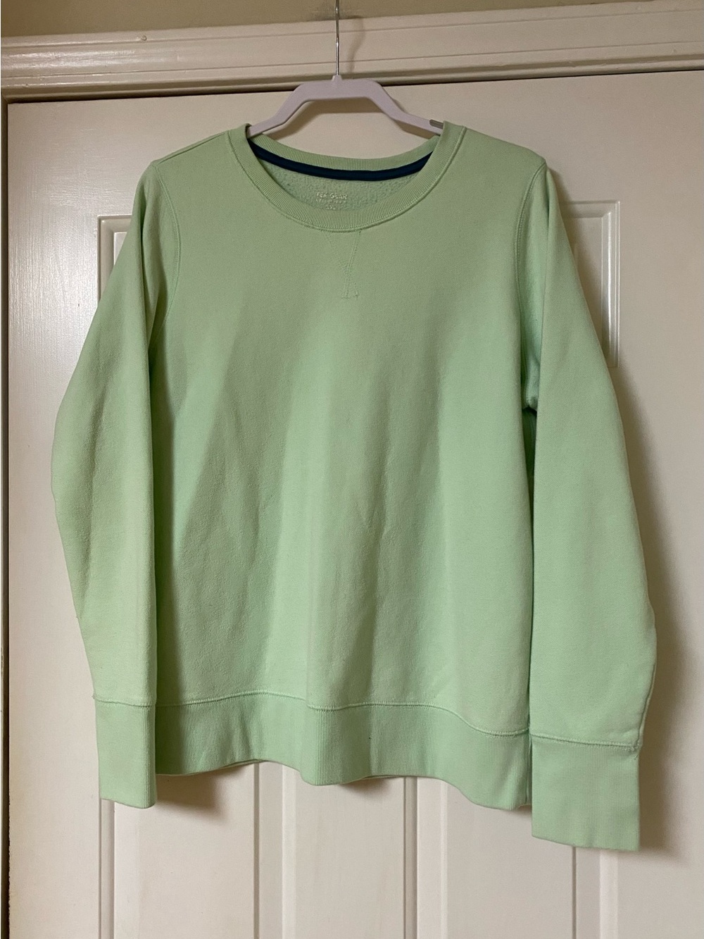 tek gear Men’s Light Green Crewneck Sweatshirt